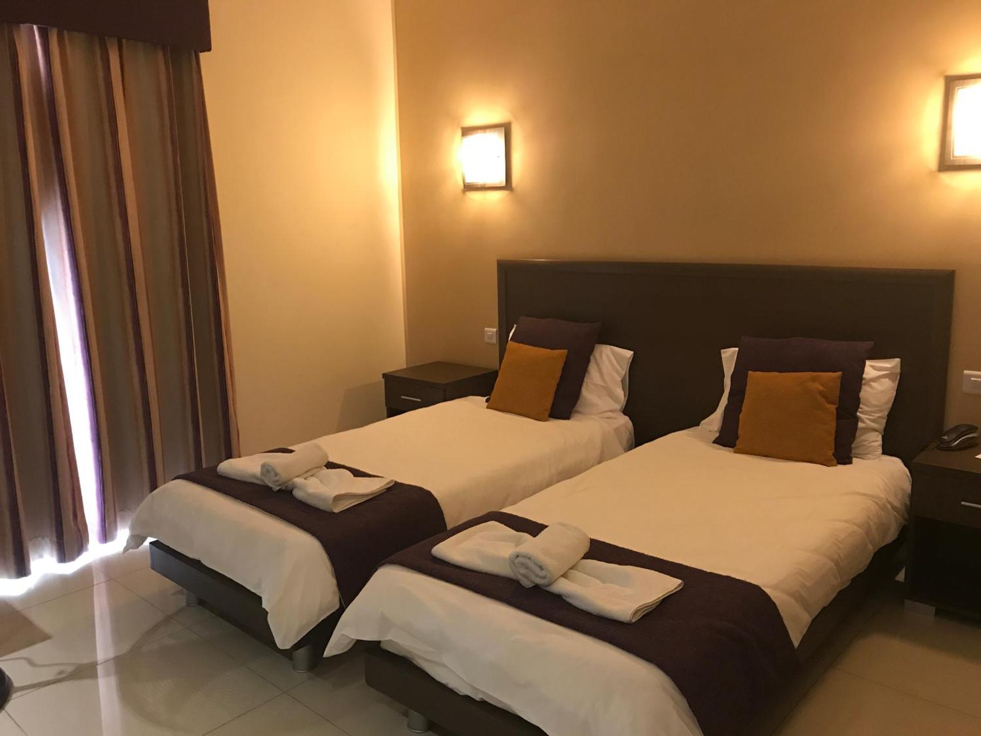 The Windsor Hotel スリーマ エクステリア 写真